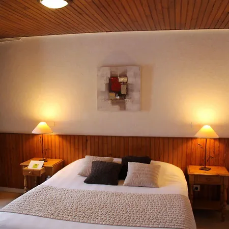 Des Chazes Hotel